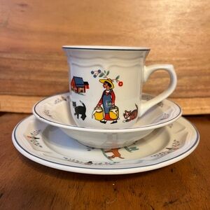 Vintage ONEIDA FARM FRIENDS Stoneware.